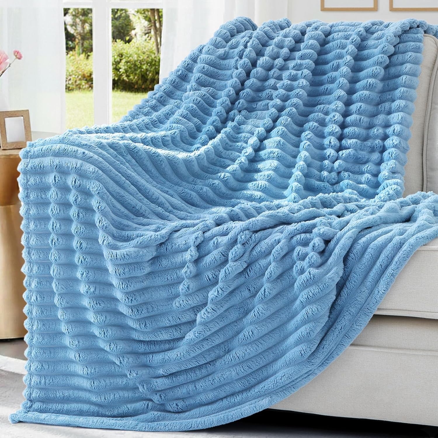 Cozy Fluffy Plush Blanket: Light Blue